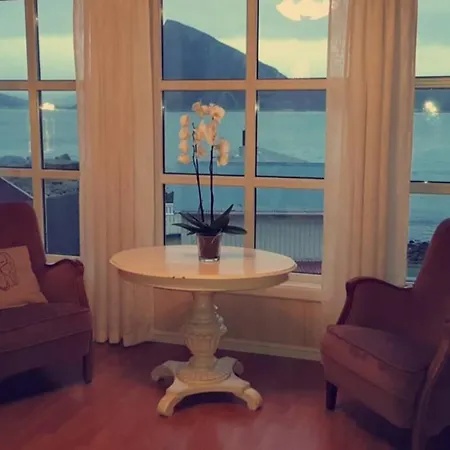 Lofoten- Enjoy The Nature-with A Beautiful *